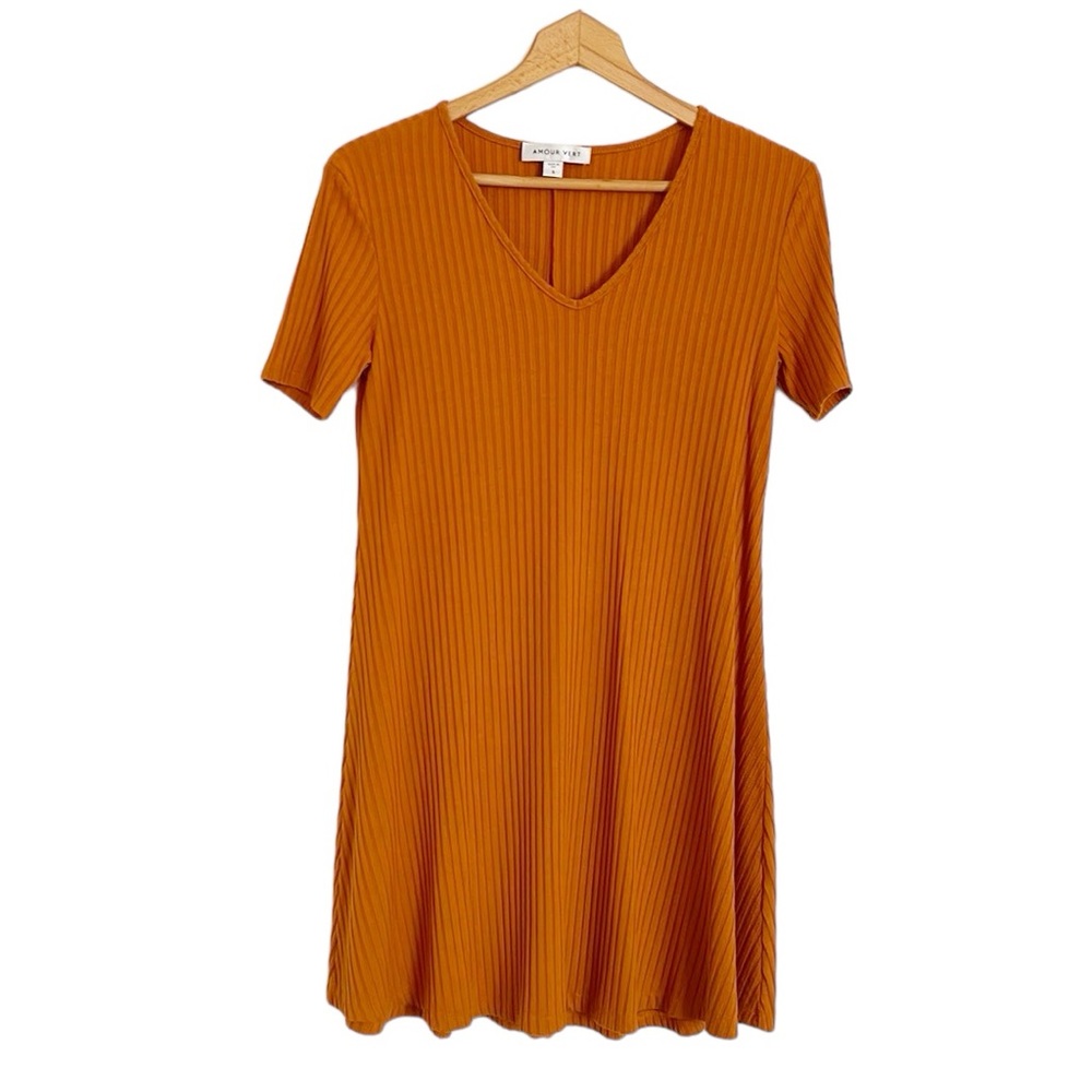 Amour Vert Ribbed Knit Short Sleeve V-neck Mini Shirt Dress size S